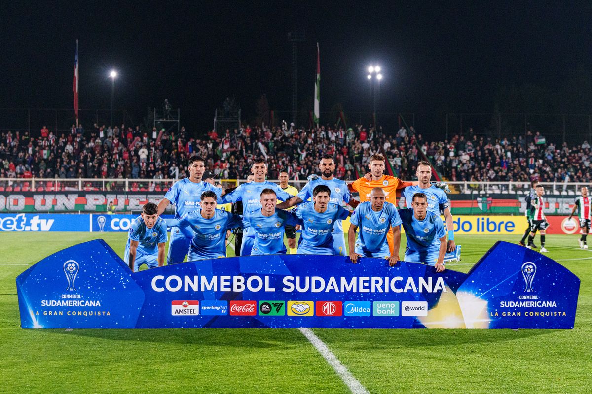 Fotografia 02 del partido Palestino vs Montevideo City Torque por la fase de grupos de la Copa Sudamericana 2026 en La Cisterna.