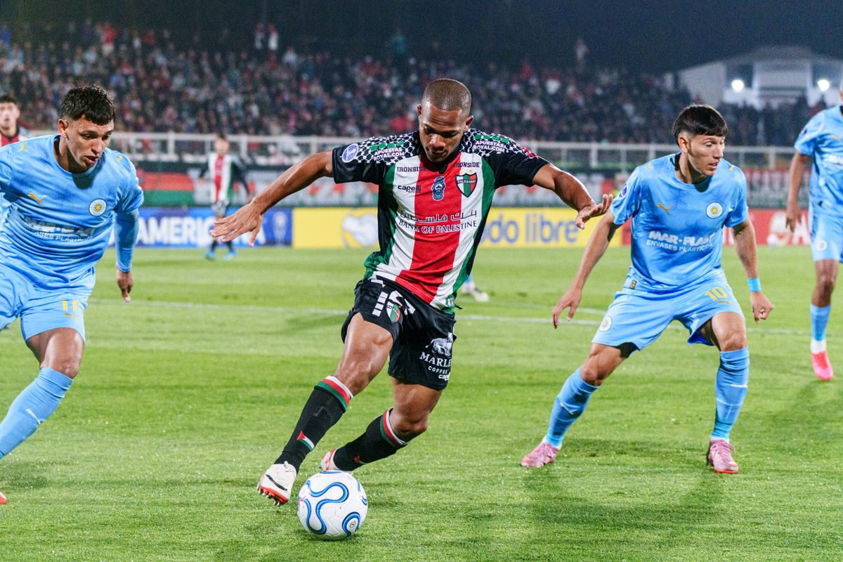 Fotografia 05 del partido Palestino vs Montevideo City Torque por la fase de grupos de la Copa Sudamericana 2026 en La Cisterna.