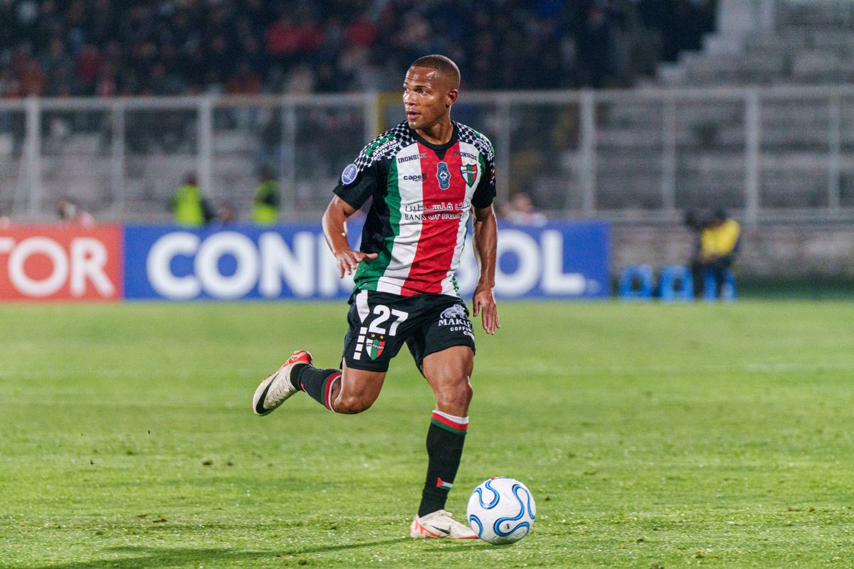 Fotografia 24 del partido Palestino vs Montevideo City Torque por la fase de grupos de la Copa Sudamericana 2026 en La Cisterna.
