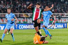 Fotografia 25 del partido Palestino vs Montevideo City Torque por la fase de grupos de la Copa Sudamericana 2026 en La Cisterna.