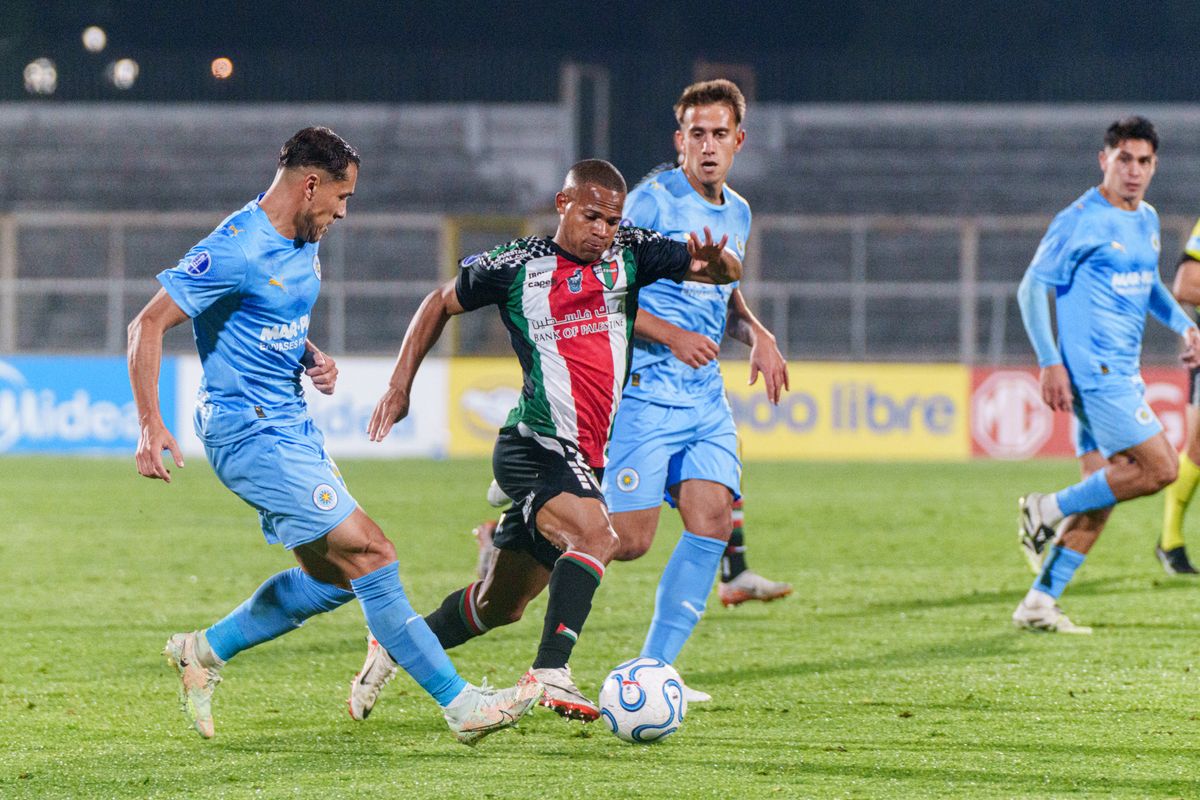 Fotografia 41 del partido Palestino vs Montevideo City Torque por la fase de grupos de la Copa Sudamericana 2026 en La Cisterna.